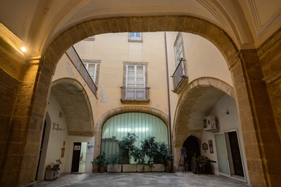 Beautiful Palazzo Galeota, Taranto