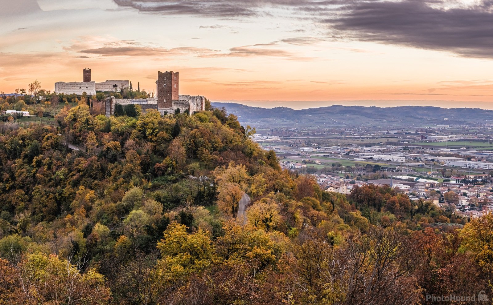 Image of View of Castelli di Giulietta e Romeo by alberto Adami