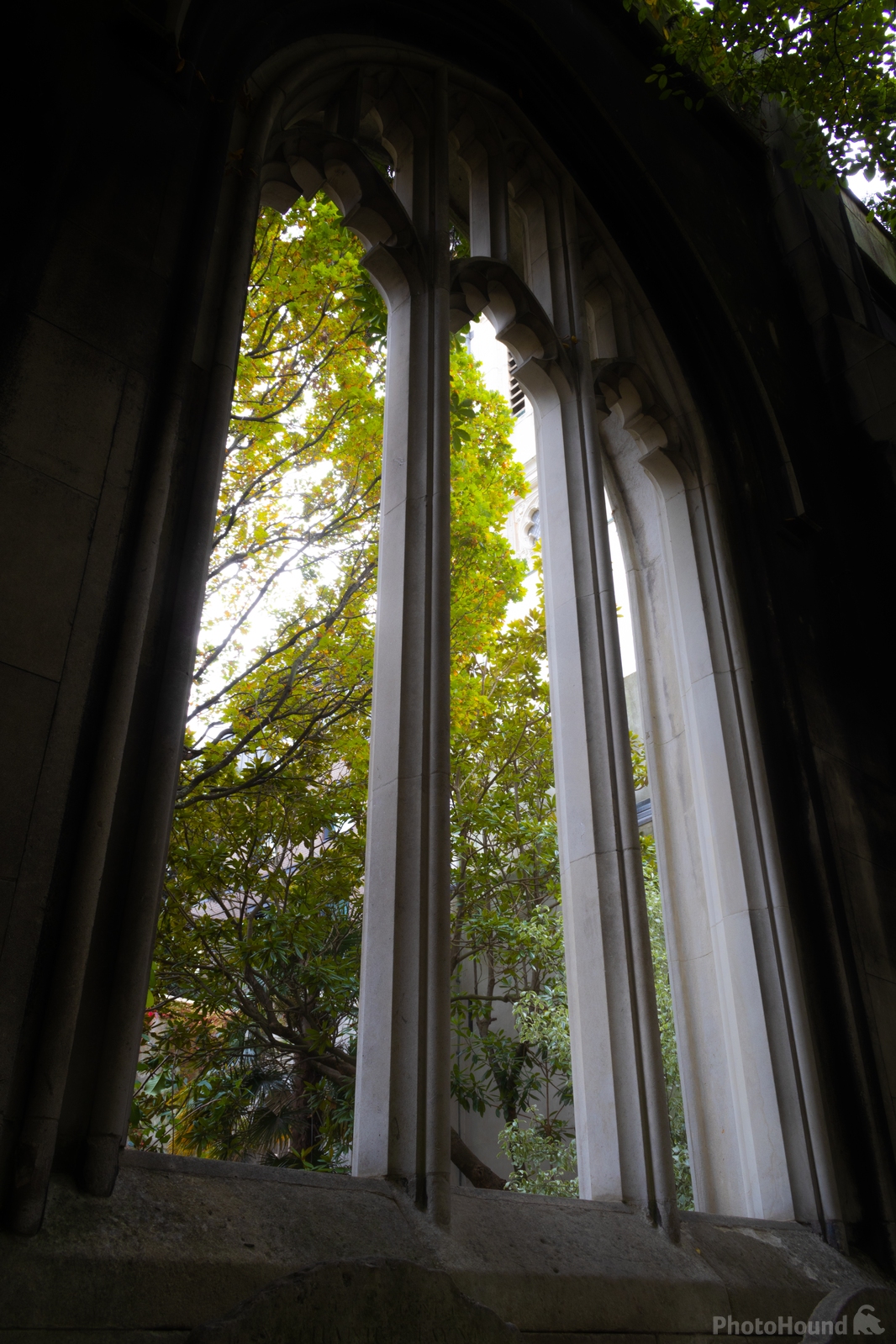 Image of St Dunstan-in-the-East Church by Richard Joiner