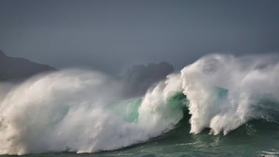 Wild Atlantic Waves . 