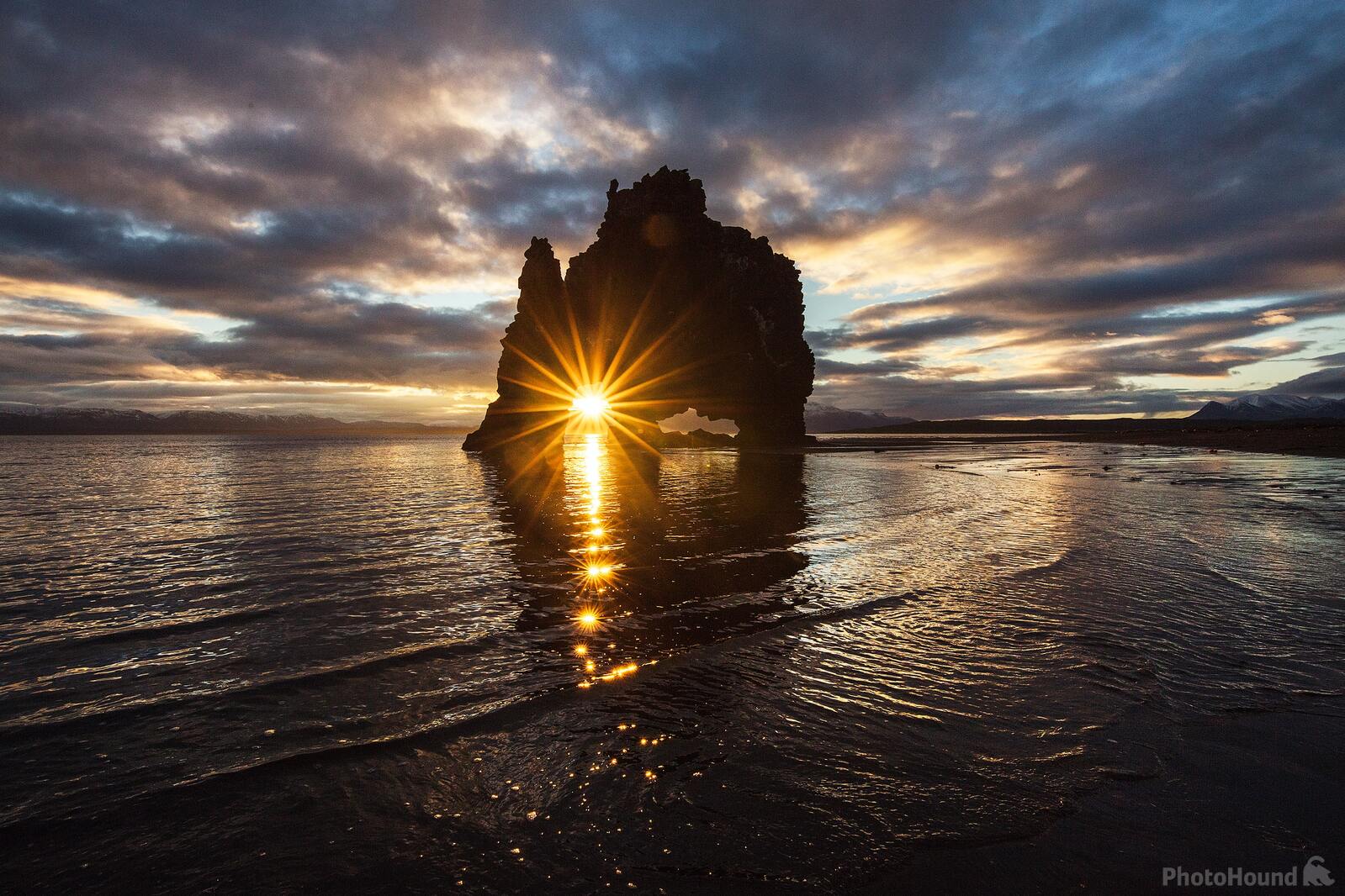 Image of Hvítserkur, Iceland by Team PhotoHound