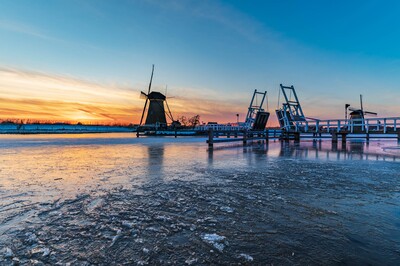Winter view of Kinderdijk, from the main viewpoint
