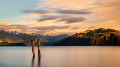 photo locations in New Zealand - Lake Wanaka Jetty Stumps