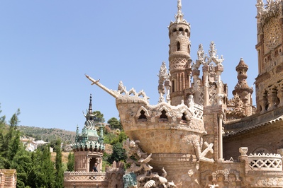 Spain photos - Castillo de Monumento Colomares