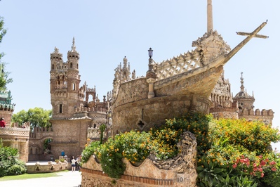 images of Spain - Castillo de Monumento Colomares