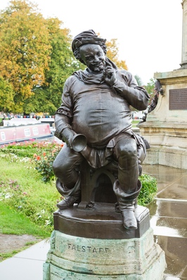 Falstaff statue - part of the Gower Memorial