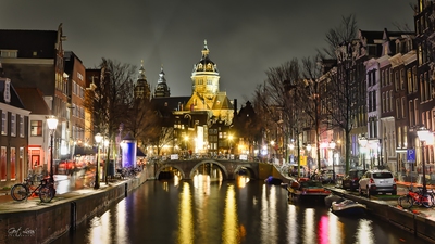 photography spots in Amsterdam - Voorburgwal - View ofSaint Nicholas Basilica