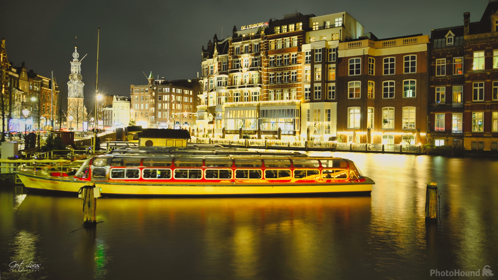 Image of Amstelriver and Munt Plaza by Gert Lucas