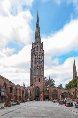 Coventry Cathedral ruins 