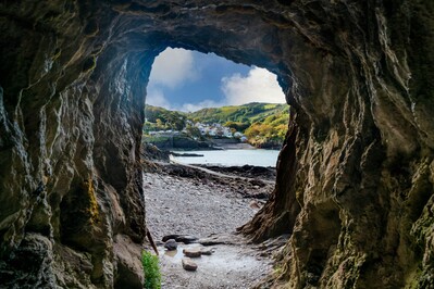 photo locations in England - Combe Martin Beach Cave
