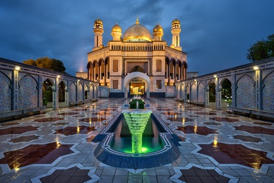 Bandar Seri Begawan instagram spots - Jame' Asr Hassanil Bolkiah Mosque