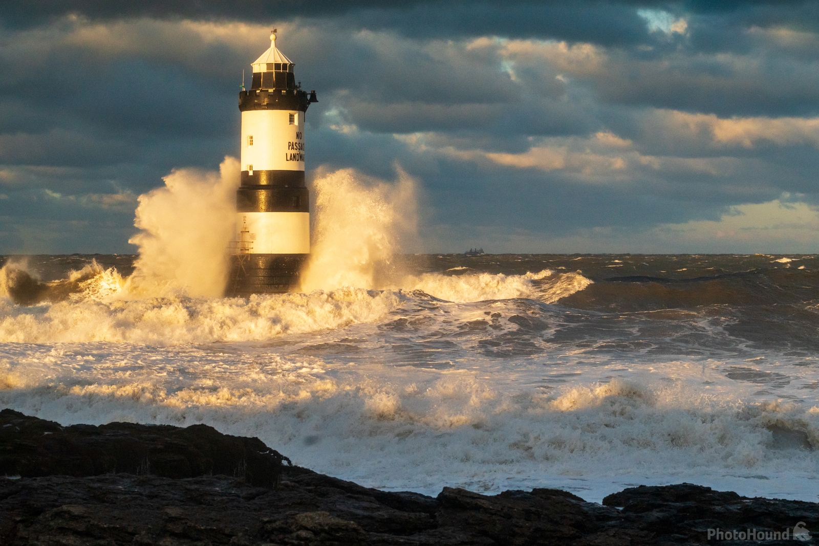 Image of Trwyn Du Lighthouse by Terence Rees