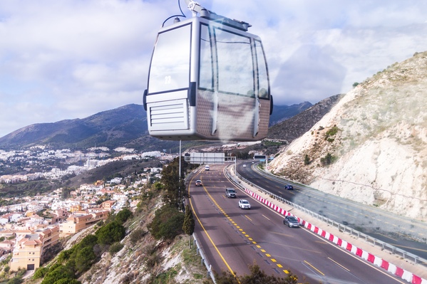 Teleférico Benalmadena - crossing the motorway and meeting a returning carriage