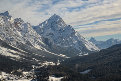 photo spots in Italy - Cortina D'Ampezzo Viewpoint