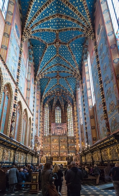 images of Krakow - St. Mary's Basilica Interior