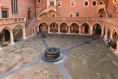 pictures of Krakow - Collegium Maius Courtyard