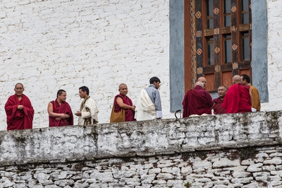 Trongsa Dzong -- Monks