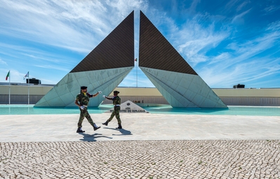 images of Lisbon - Monument to Overseas Combatants