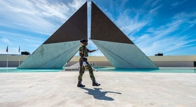 Picture of Monument to Overseas Combatants - Monument to Overseas Combatants