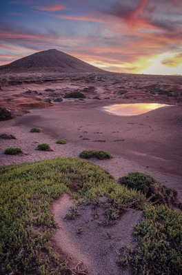 Canary Islands instagram spots - Montana Roja, El Medano