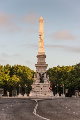 images of Lisbon - Praça dos Restauradores