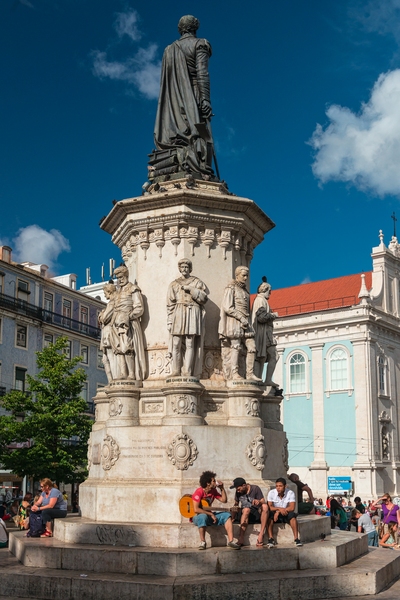 Statue of Poet Luís Vaz de Camões