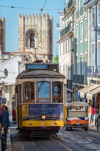 Sé de Lisboa in the Background