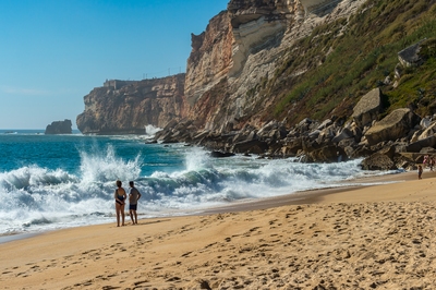 images of Portugal - Praia da Nazaré