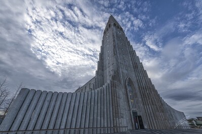 images of Iceland - Hallgrimskirkja - Exterior