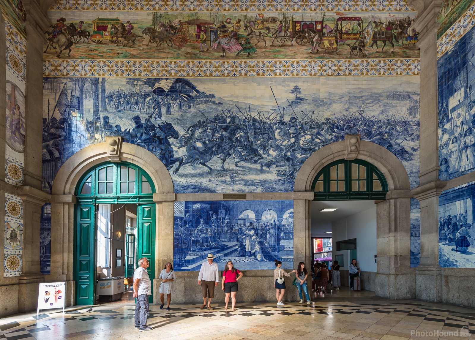 Image of São Bento Station by Sue Wolfe