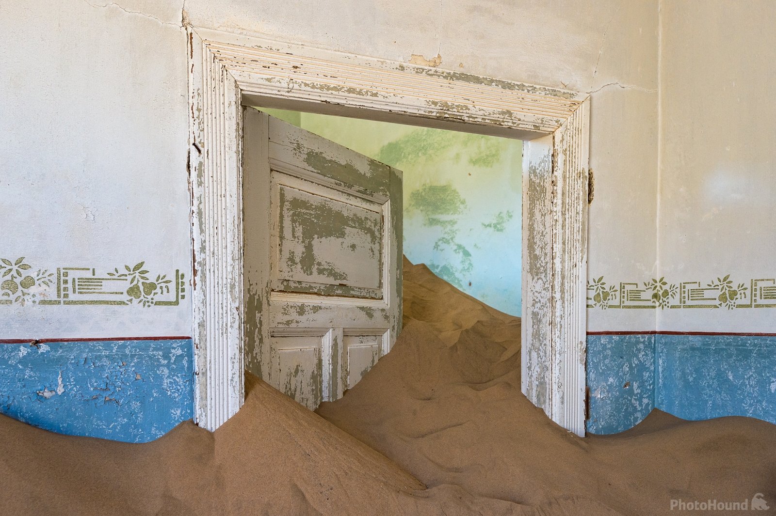 Image of Kolmanskop by Sue Wolfe