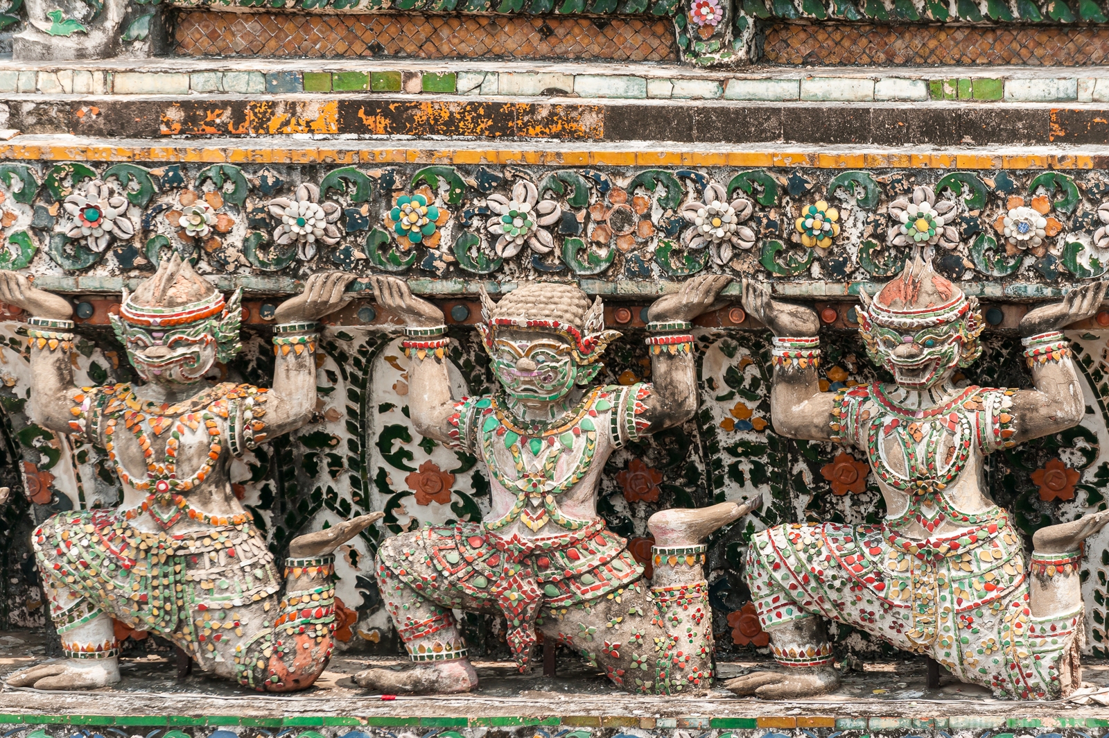 Image of Wat Arun by Sue Wolfe