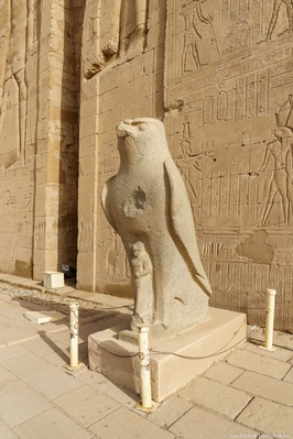 images of Egypt - Temple of Horus - Edfu