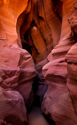 Entering the Upper Antelope Slot Canyon