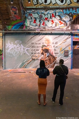 pictures of London - Leake Street Graffiti Tunnel
