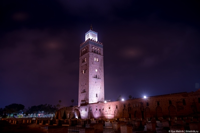 Morocco images - Koutoubia Minaret
