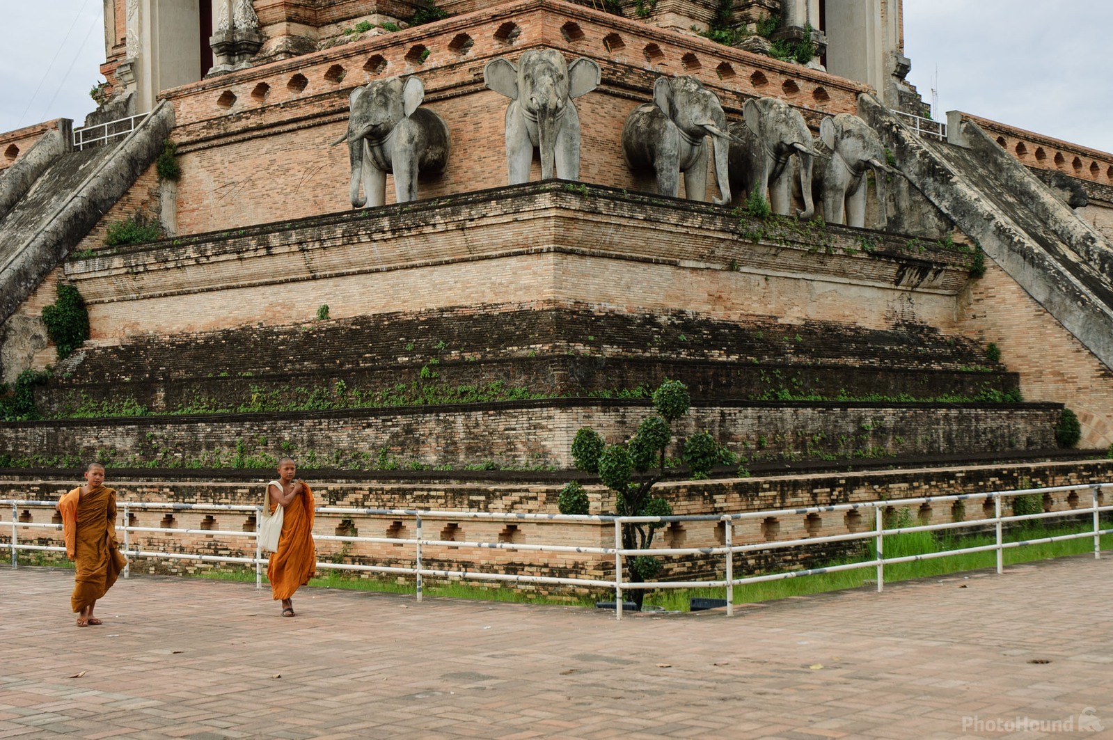 Image of Wat Chedi Luang by Luka Esenko