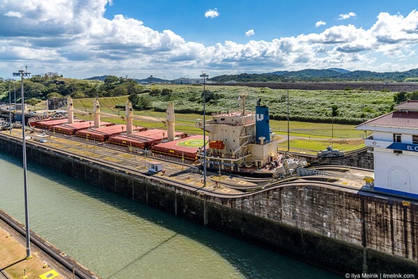 miraflores-panama-canal-viewpoint-photo-spot-panama-city