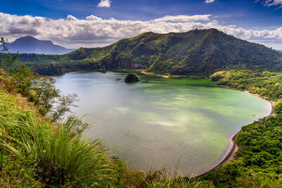 photography locations in Philippines - Taal Volcano Viewpoint