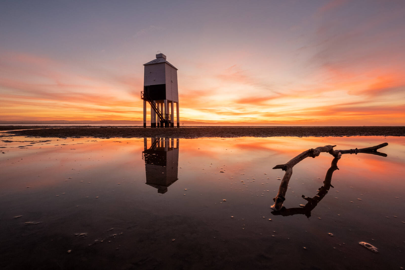 Image of Burnham on Sea Lighthouse by Kevin Bryant
