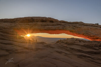 Picture of Mesa Arch - Mesa Arch