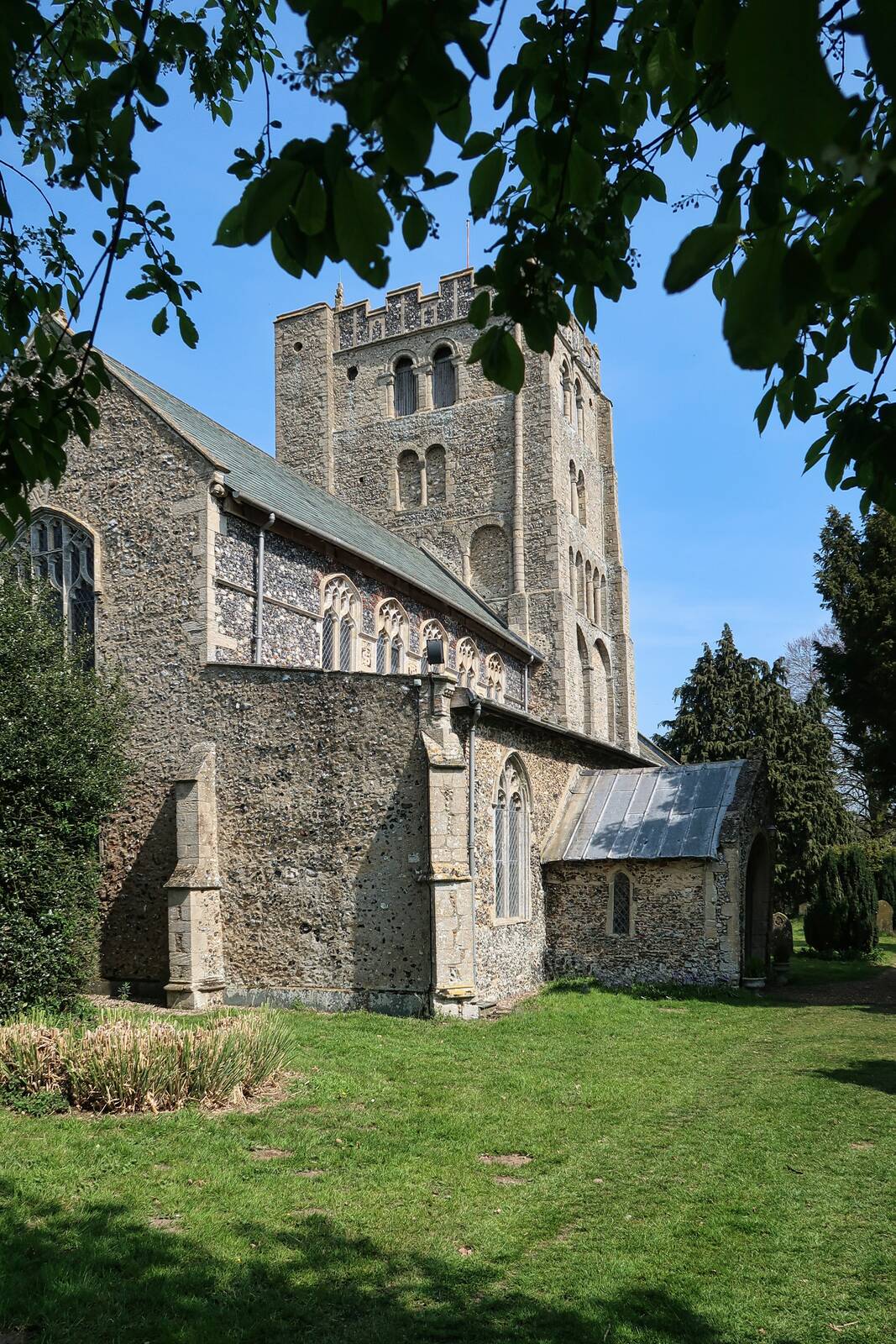 Image of St Andrew\'s Church, South Lopham by Harold Neale