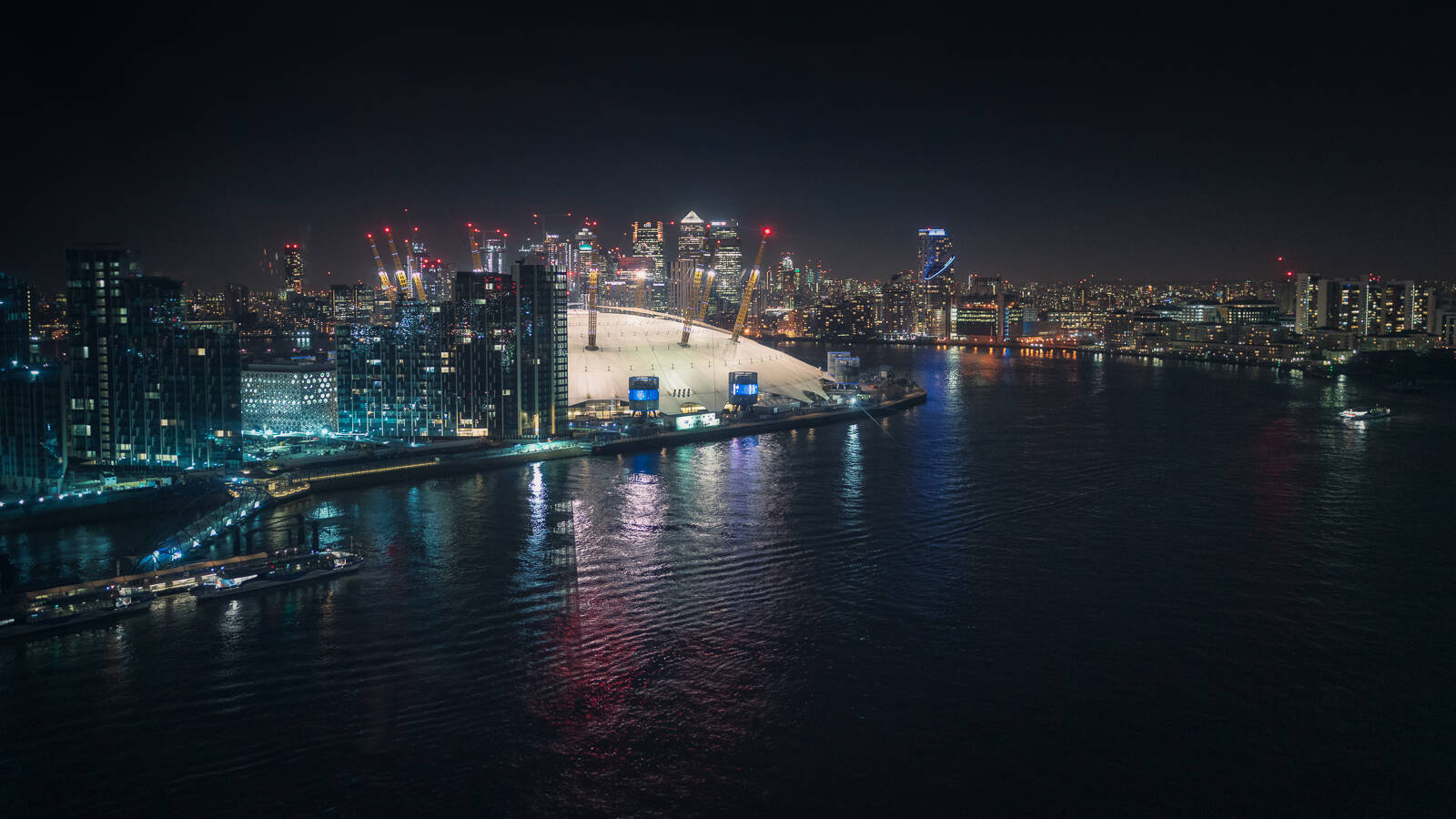 Image of Emirates Cable Car by James Billings.