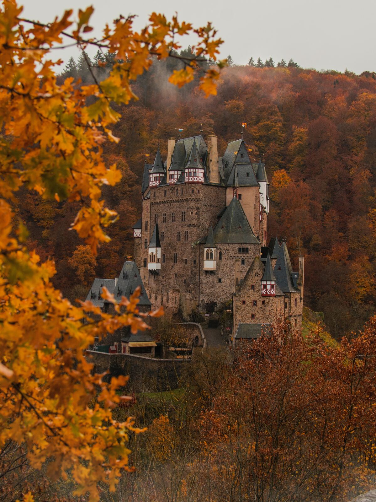 Image of Burg Eltz by Team PhotoHound