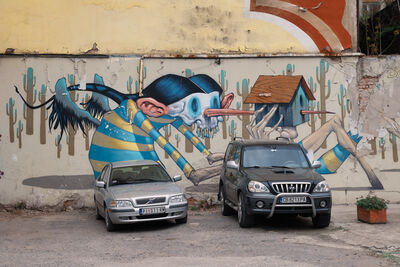 pictures of Bulgaria - Graffiti Car Park