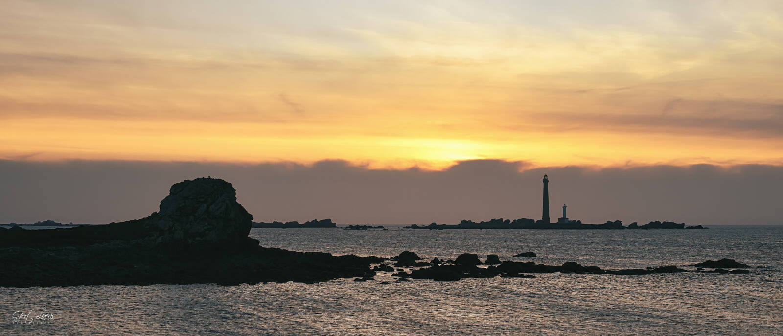 Image of Virgin Island lighthouse - sunset viewpoint by Gert Lucas