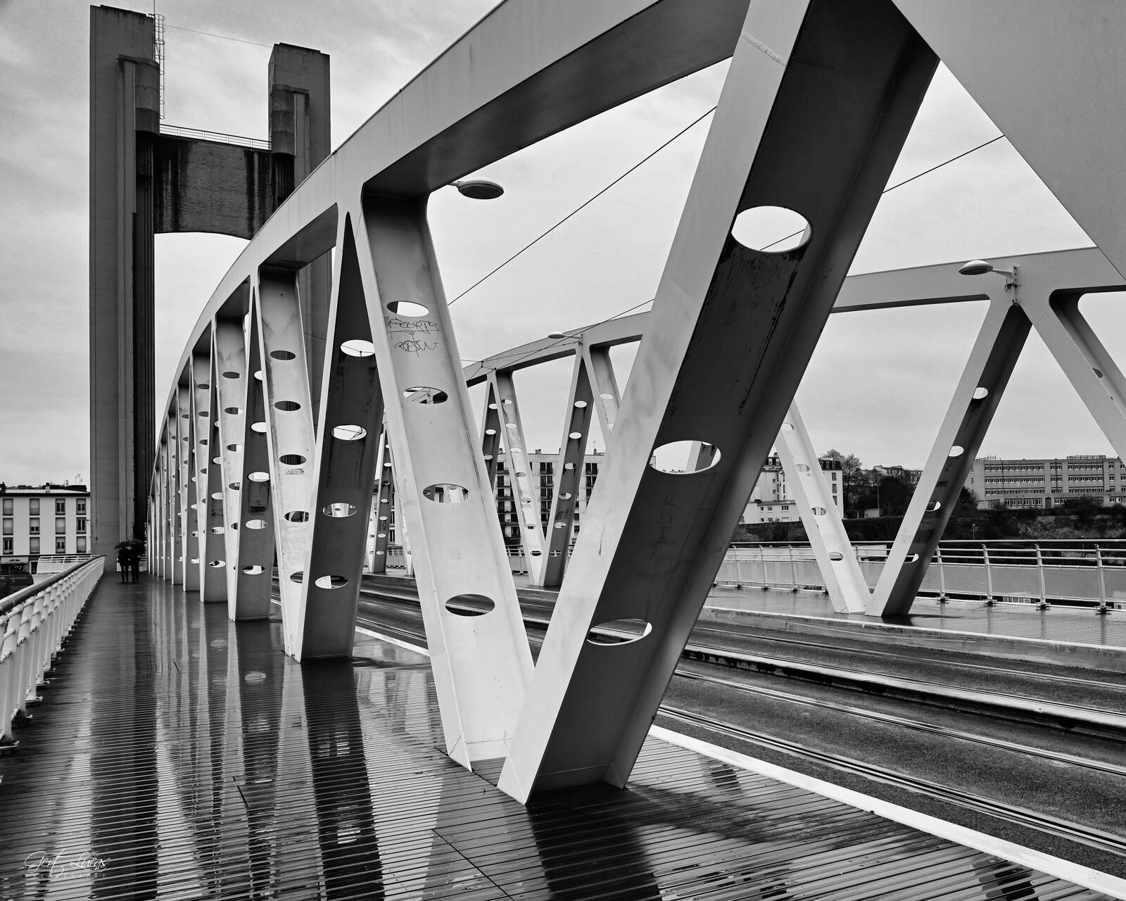 Image of Recouvrance Bridge by Gert Lucas