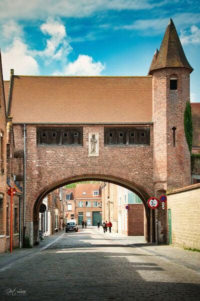 photo locations in Brugge - Zonnekemeers Gate