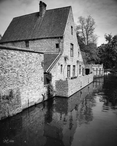 photos of Bruges - Beguines Rampart