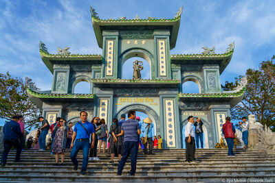 images of Vietnam - Chua Linh Ung Temple